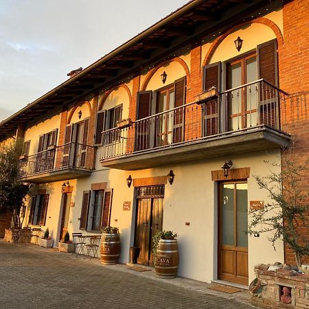 Tenuta Agricola La Cava- Cantina E Agriturismo San Damiano d'Asti Luaran gambar