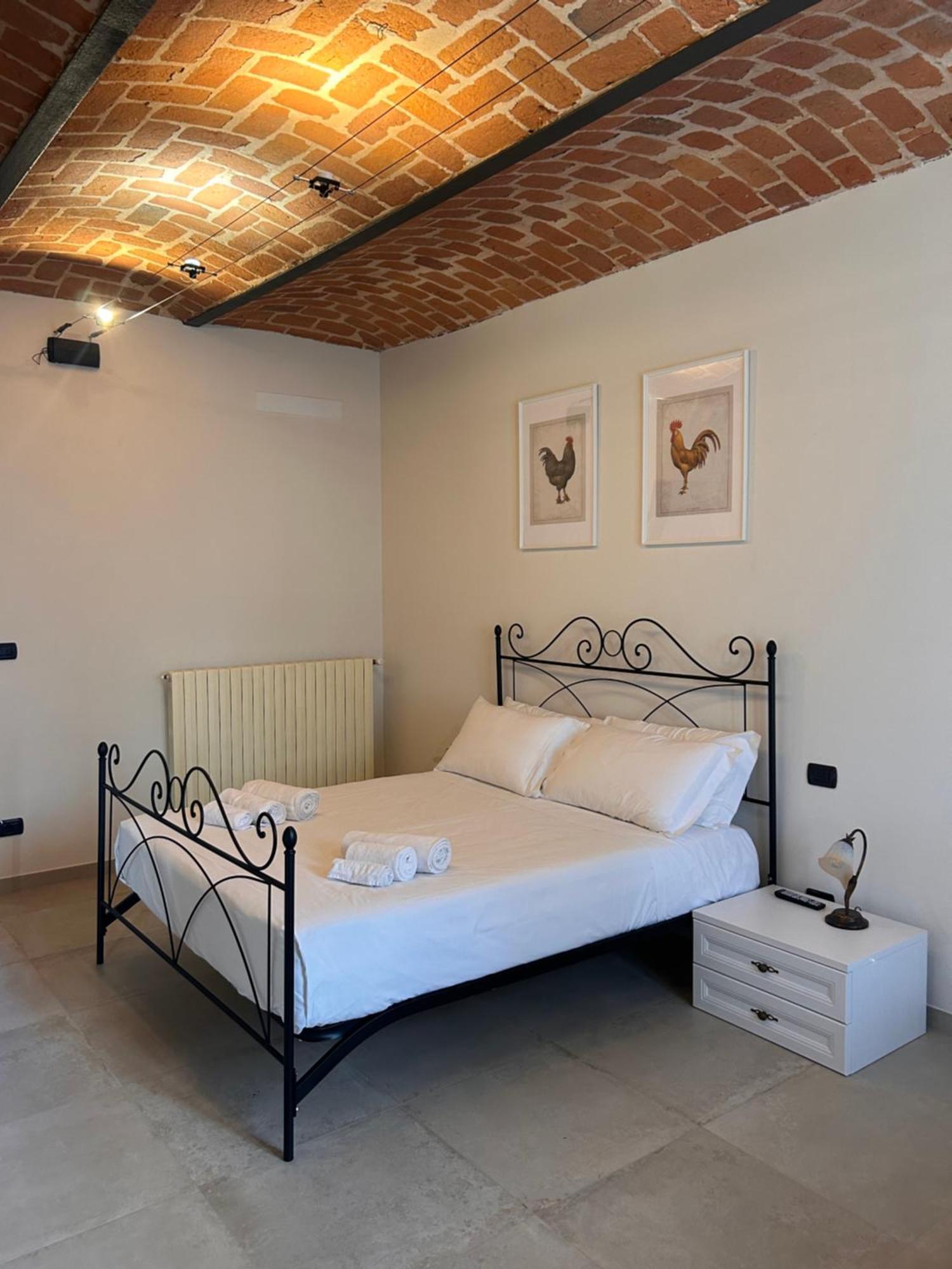 Tenuta Agricola La Cava- Cantina E Agriturismo San Damiano d'Asti Luaran gambar