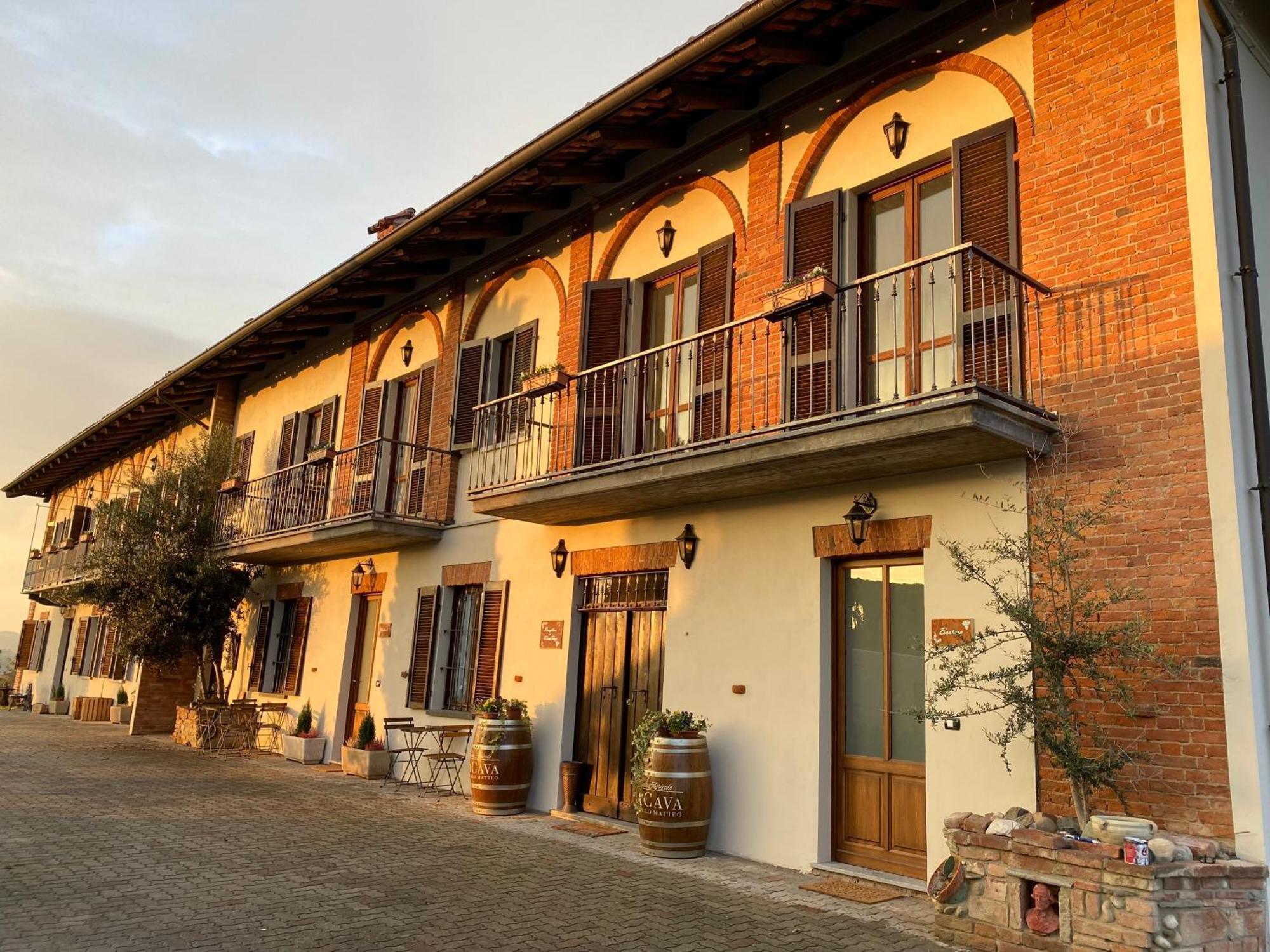 Tenuta Agricola La Cava- Cantina E Agriturismo San Damiano d'Asti Luaran gambar