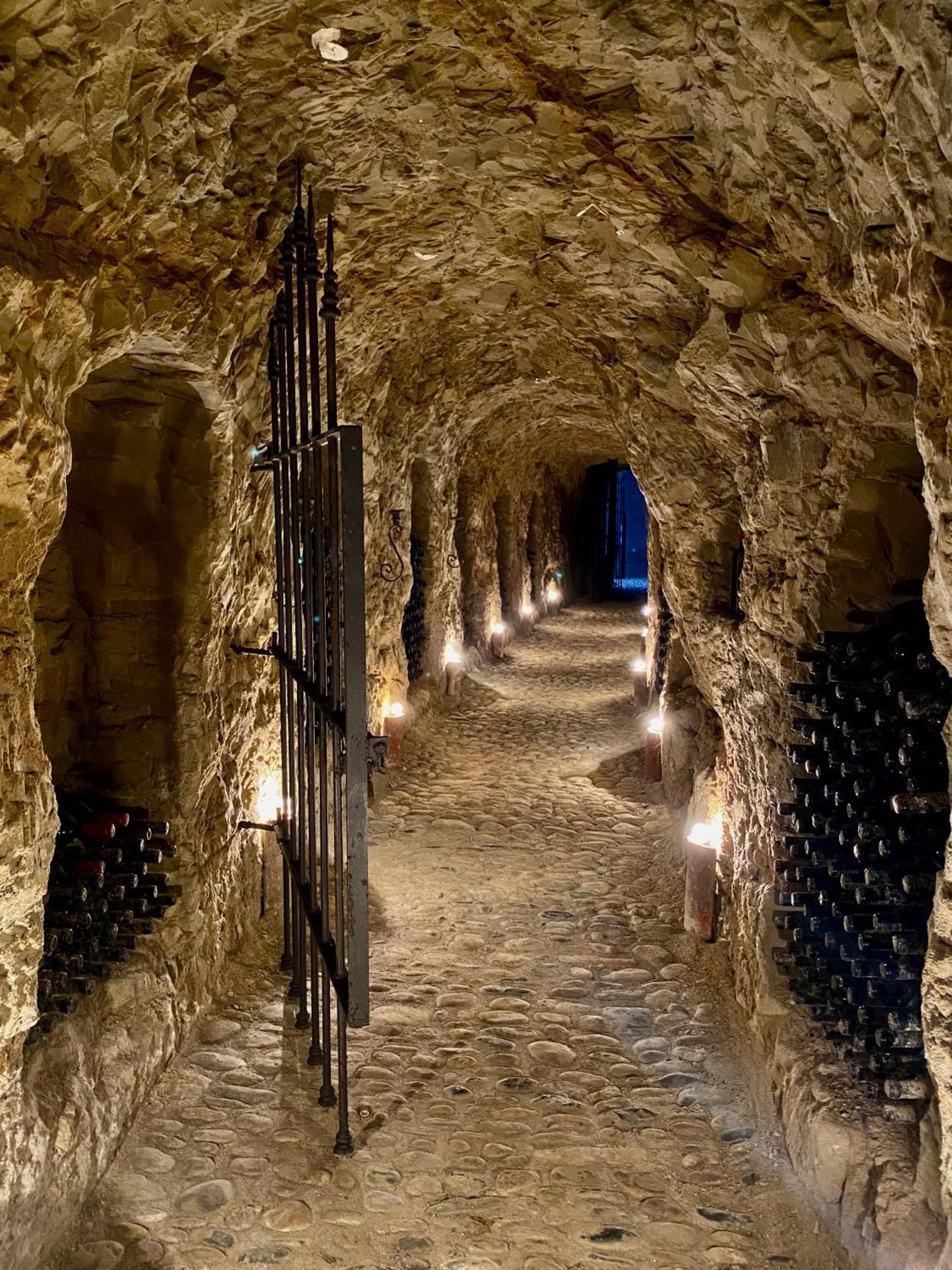 Tenuta Agricola La Cava- Cantina E Agriturismo San Damiano d'Asti Luaran gambar